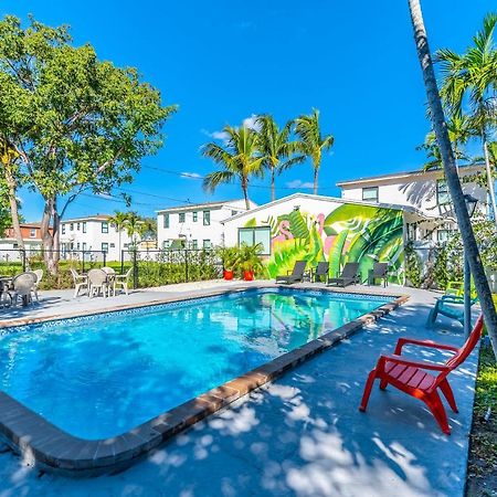 Renovated Apts With Kitchen, Fast Wifi, Smart Tv, Roku & Pool Onsite 4 Mi To Surfside Beach Leilighet North Miami Eksteriør bilde