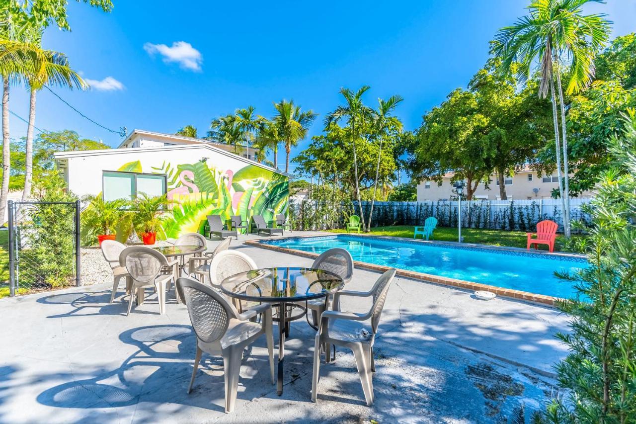 Renovated Apts With Kitchen, Fast Wifi, Smart Tv, Roku & Pool Onsite 4 Mi To Surfside Beach Leilighet North Miami Eksteriør bilde