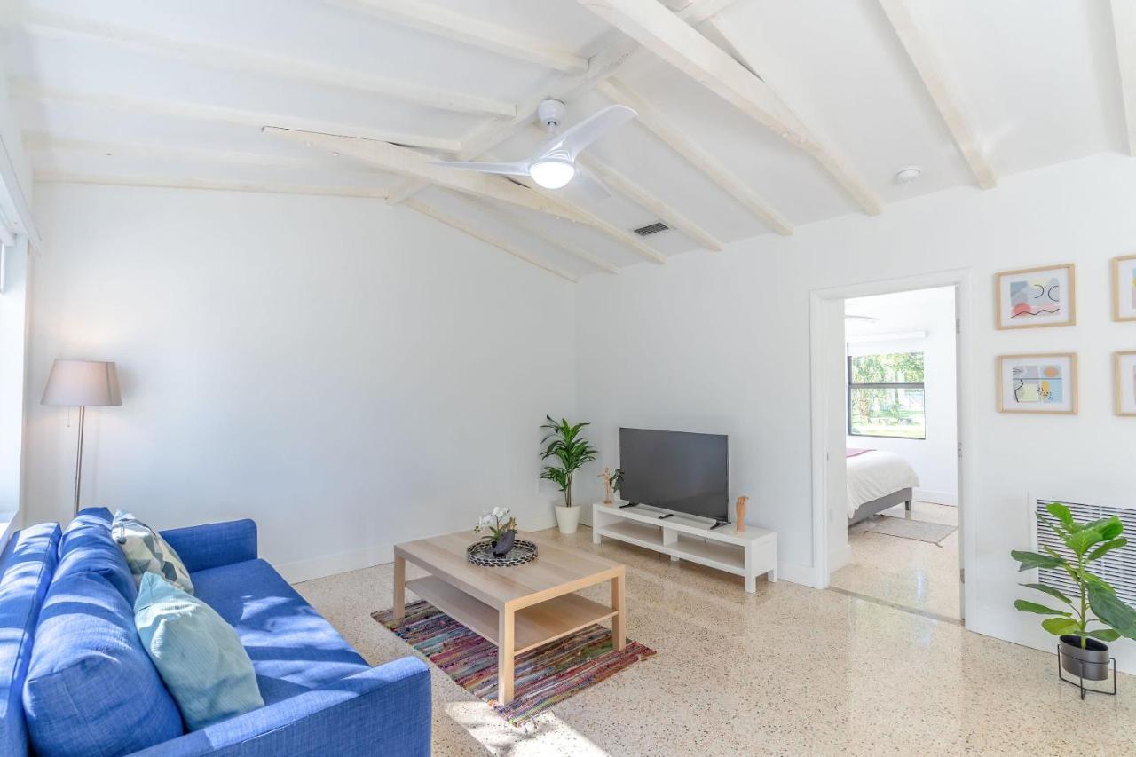 Renovated Apts With Kitchen, Fast Wifi, Smart Tv, Roku & Pool Onsite 4 Mi To Surfside Beach Leilighet North Miami Eksteriør bilde