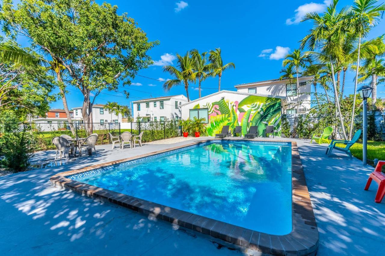 Renovated Apts With Kitchen, Fast Wifi, Smart Tv, Roku & Pool Onsite 4 Mi To Surfside Beach Leilighet North Miami Eksteriør bilde