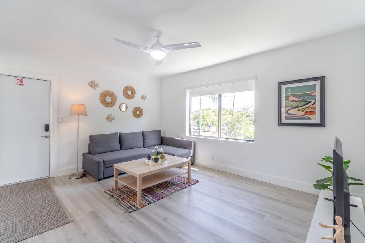 Renovated Apts With Kitchen, Fast Wifi, Smart Tv, Roku & Pool Onsite 4 Mi To Surfside Beach Leilighet North Miami Eksteriør bilde